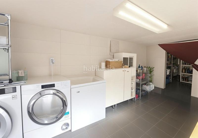 Foto 4fda60ec-998f-47c7-a8c6-8ed77614945d. Casa con riscaldamento parcheggio piscina in Masquefa