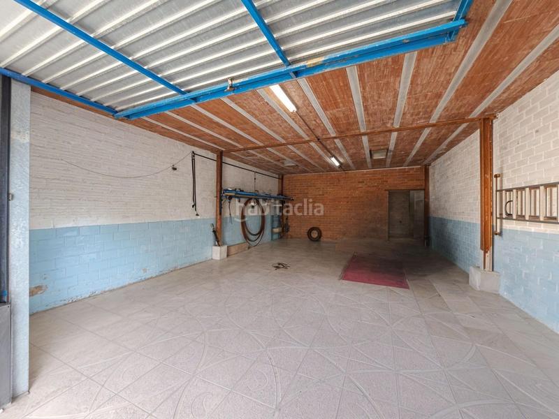 Foto 7678774b-0b90-4f37-9ee2-d9b46ace440d. Casa con riscaldamento parcheggio piscina in Masquefa