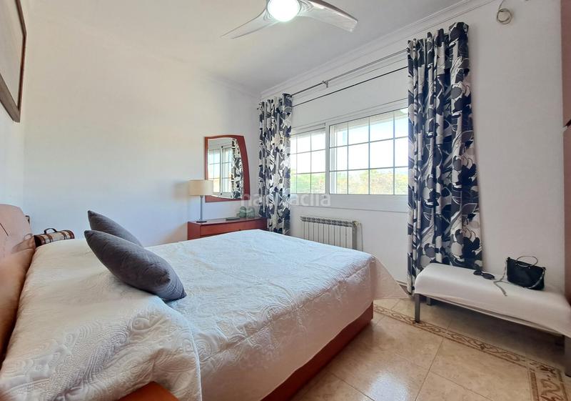 Foto a4a57b9f-85c9-4dfb-8414-1a9d0f0e8f48. Casa con riscaldamento parcheggio piscina in Masquefa