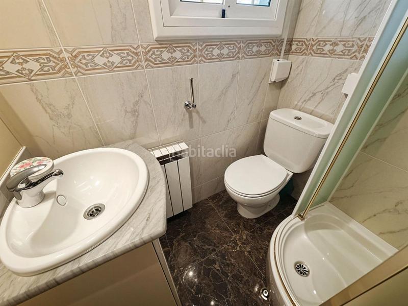 Foto a873e72f-144c-4e81-8662-e9b2817660f0. Casa con riscaldamento parcheggio piscina in Masquefa