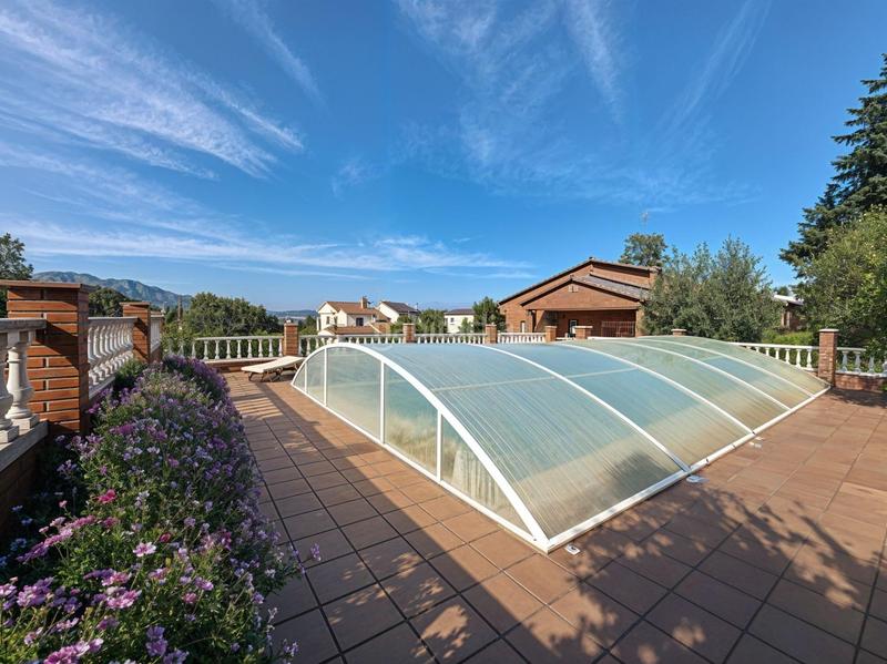 Foto c3a5693a-ddfc-4b1d-b34f-cc044349074c. Casa con riscaldamento parcheggio piscina in Masquefa