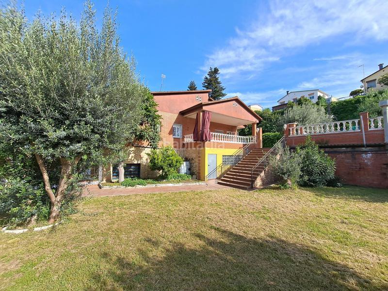 Foto e39d210a-7d49-415b-b8da-bc38a4b9b489. Casa con riscaldamento parcheggio piscina in Masquefa
