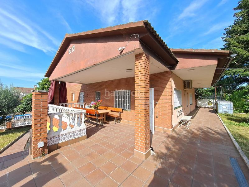 Foto f5b13323-51af-4c55-90a8-296c1df4edfe. Casa con riscaldamento parcheggio piscina in Masquefa