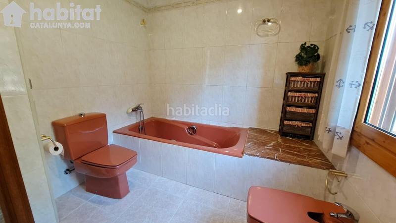 Foto 4e65f6bd-245e-4437-b3bc-9148bd945a52. Casa con riscaldamento parcheggio in Pallejà