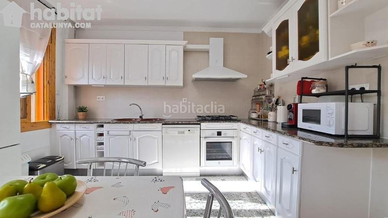 Foto a627728b-b897-4dc4-b788-ad5085e146de. Casa con riscaldamento parcheggio in Pallejà