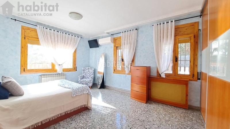 Foto ee4fec8c-5f89-4b10-88ec-2cfcc62ce107. Casa con riscaldamento parcheggio in Pallejà