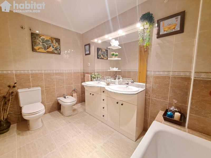 Foto 74f28c35-5597-47bf-8c27-5752ae7d3d4f. Semi detached house with heating parking pool in Sant Llorenç d´Hortons