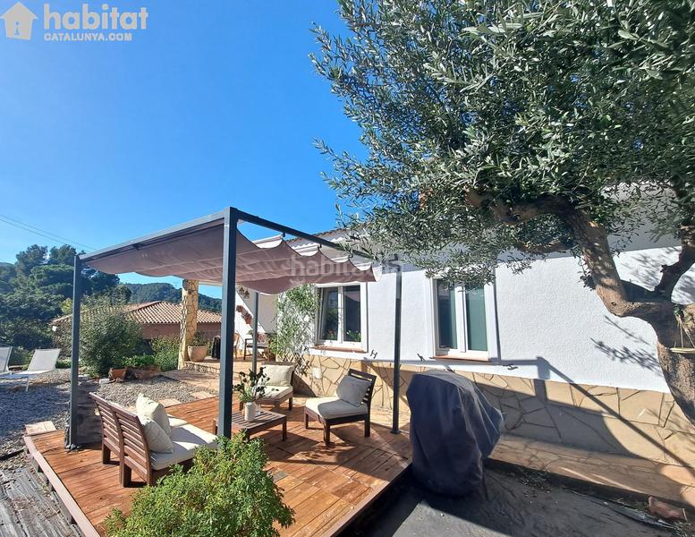 Foto 381614fd-3dc1-4d82-9d16-0fb989ad1ee7. Chalet con riscaldamento parcheggio in Castellví de Rosanes