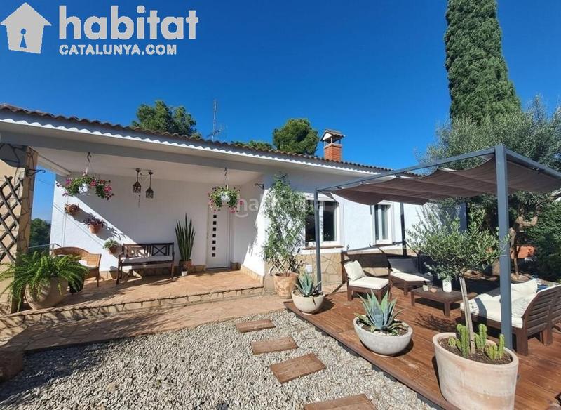 Foto 54ee0b84-28a2-4972-a892-6a89d0328a4c. Chalet con riscaldamento parcheggio in Castellví de Rosanes