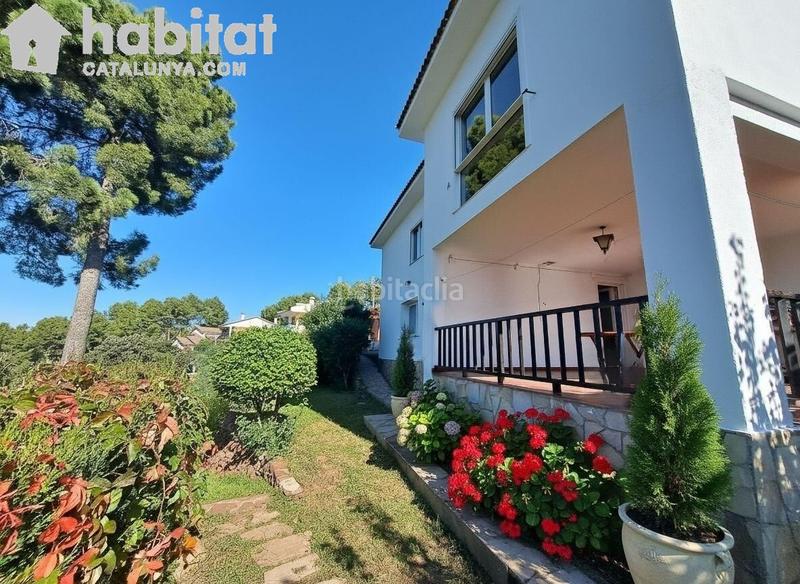 Foto 6b05a297-40d8-4788-bc51-76249e0149c6. Chalet con riscaldamento parcheggio in Castellví de Rosanes