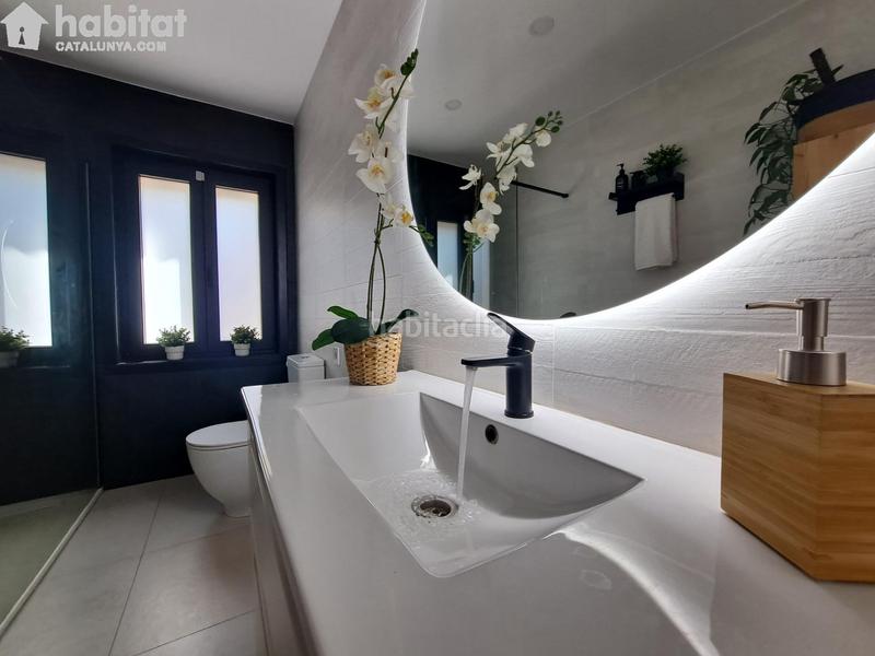 Foto c2711254-2dd5-43d8-8430-90c316f493e9. Chalet con riscaldamento parcheggio in Castellví de Rosanes