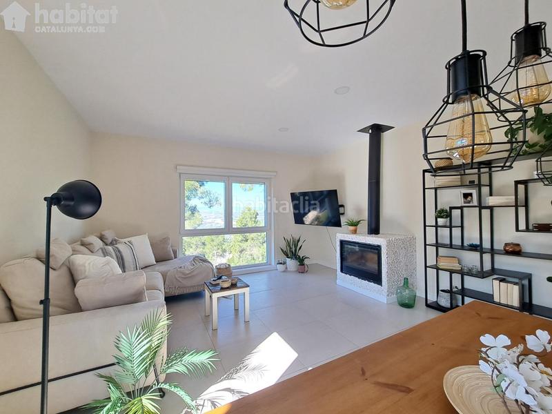 Foto cb93efba-838e-48e5-8b7e-98e00b7ed5a5. Chalet con riscaldamento parcheggio in Castellví de Rosanes