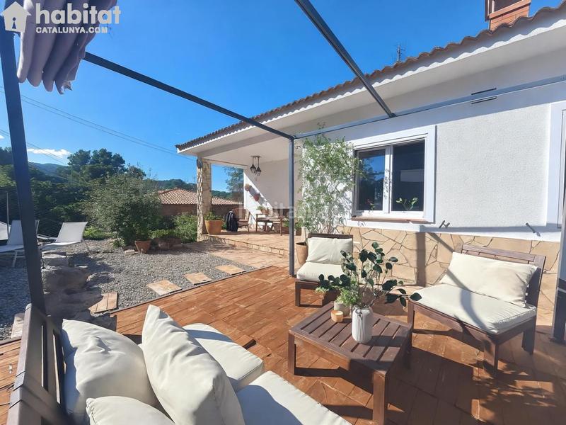 Foto cf4d042c-b3c7-456a-81f9-bcabebe25748. Chalet con riscaldamento parcheggio in Castellví de Rosanes