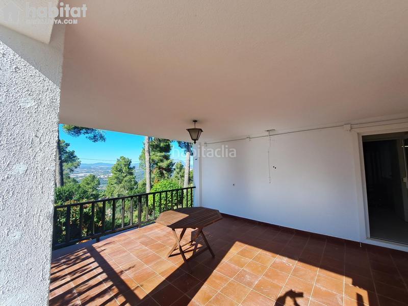 Foto dad4fd13-08f9-451a-ad03-e079646f7a9c. Chalet con riscaldamento parcheggio in Castellví de Rosanes