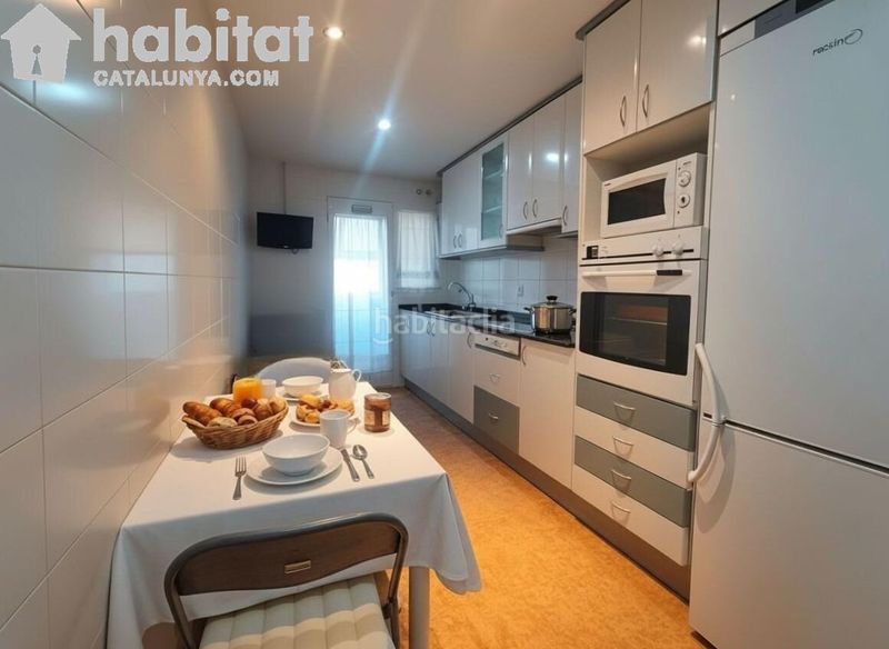 Foto b706d8aa-1eec-4713-a99a-e2fb3207cfb8. Pis amb aparcament a Martorell