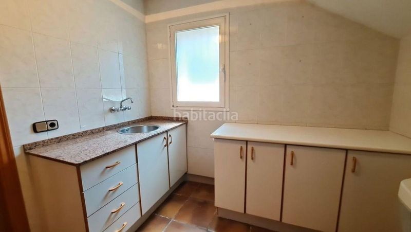 Foto 4c6b70b3-15d2-42d3-bb02-296115b4e240. Casa amb calefacció aparcament a Abrera
