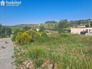 Residential Plot in Sant Esteve Sesrovires. Parcela totalmente llana de 414 m2 a menos de 2 minutos del cent