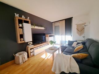 Flat in Sant Sadurní d´Anoia. Piso 2 dormitorios, ascensor, parquing, piscina comunitaria