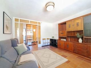Piso en Martorell. Oportunidad! 3 habitaciones con ascensor, para reformar