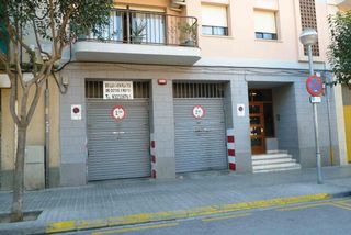 Local Comercial  Carrer joan miró. Venta amplio local joan miró jto. plaça joan xxiii