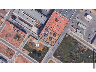 Terreny residencial a Moncófar Pueblo. Solar urbano en venta