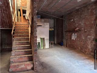 Rent Business premise in Ciutat del Transport - La Salera. Almacén en alquiler