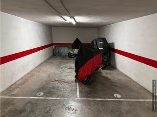 Parking coche en Casco Histórico
