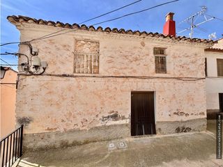 Maison à Castillo de Villamalefa. Casa en venta