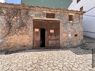 Mas à Castillo de Villamalefa. Almacén en venta
