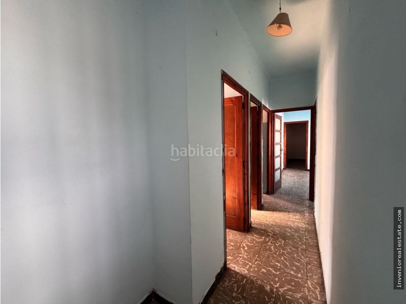 Foto 02fc7f6e-0ed7-4681-8c98-c59894a93eac. Edificio in Tales