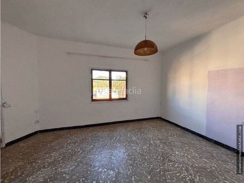 Foto 91859905-adc8-4904-8d40-db5e6b1e6906. Edificio in Tales