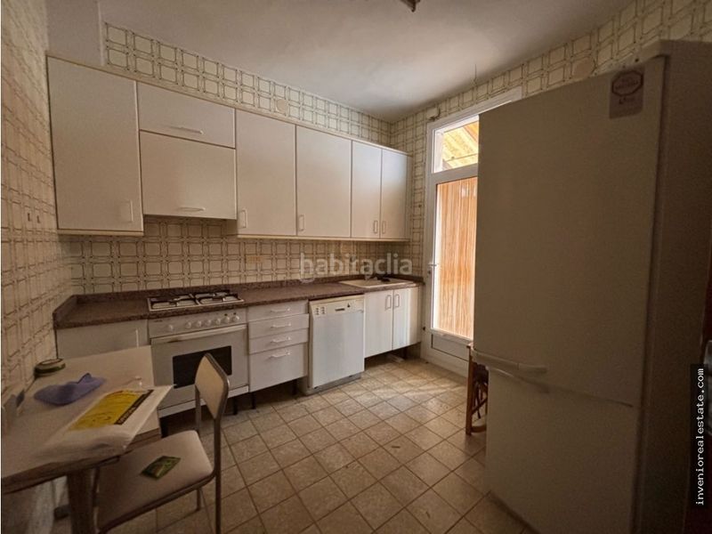 Foto b6f7b740-1afe-45b4-b0bf-d3269f614697. Edificio in Tales