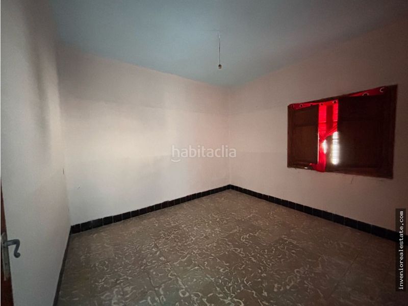 Foto bab335db-fe05-4272-9db2-12d2aab4b3be. Edificio in Tales