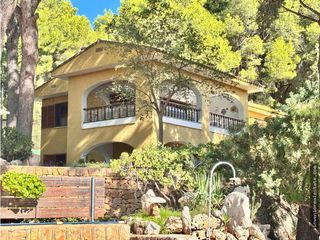 Chalet in Montornés-Las Palmas-El Refugio. Chalet en venta en benicassim