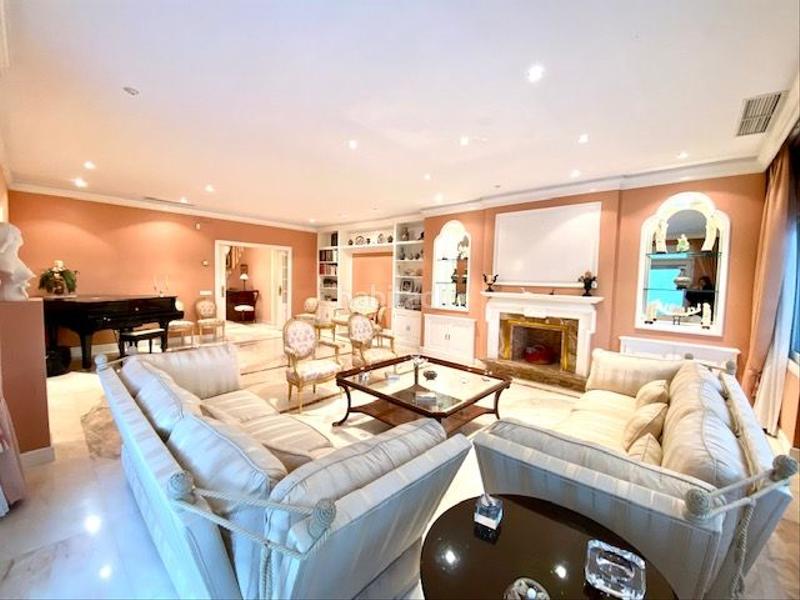 Foto b1de8693-5730-4aef-83ac-0a088208ed80. Casa con riscaldamento parcheggio piscina in Pedralbes Barcelona