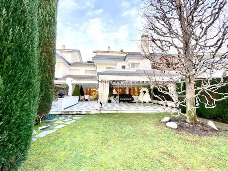 Foto 78a3fc30-9497-4404-9d5b-fa9d9552e6ca. House with heating parking pool in Pedralbes Barcelona