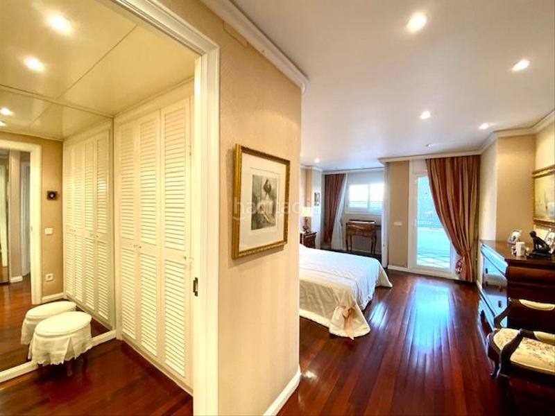 Foto fb55e788-7f42-4166-b006-3fee95f3ee1a. House with heating parking pool in Pedralbes Barcelona