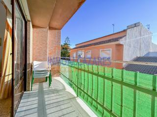 Appartement à Centro. Amplio apartamento de 3 dormitorios con terraza, a solo 350m de