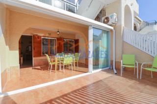 Haus in Centro. Espectacular bungalow en planta baja de 2 dormitorios, con ampli