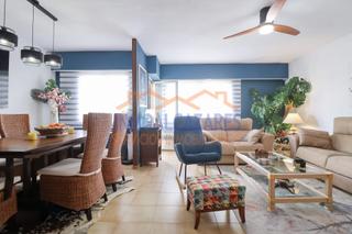 Appartement à Centro. Apartamento de 2 dormitorios, 3 baños y terraza. en el centro de