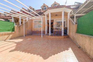 Zweistöckige Wohnung in Torre-Pacheco. Duplex con jardin, 3 habitaciones, 2 baños. en urb. el pasico, t