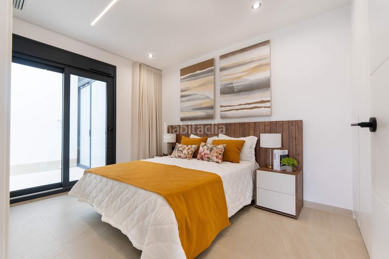 Foto c695fcde-2eb1-4799-afe0-2ce4f07d84c9. Chalet villa de obra nueva con 3 dormitorios, 3 baños, piscina privada, terrazas y jardín. , murcia. en San Pedro del Pinatar