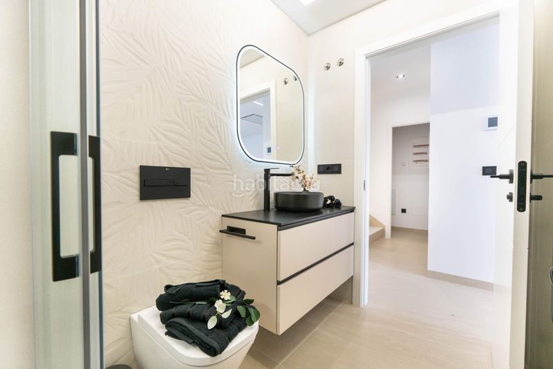 Foto e6bf4a71-9fe1-4a84-a1bd-0f848e38bc50. Chalet villa de obra nueva con 3 dormitorios, 3 baños, piscina privada, terrazas y jardín. , murcia. en San Pedro del Pinatar