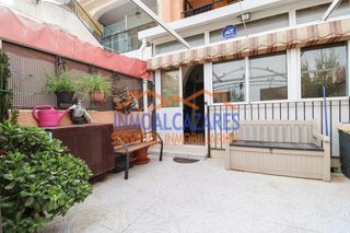 House in Centro. Bungalow planta baja de 2 dormitorios, 1 baño y jardín. en los a