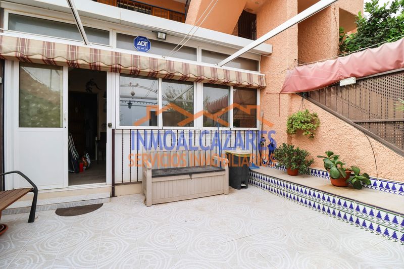 Foto 0cbbf329-2d40-4195-acde-2613376b8552. Casa bungalow planta baja de 2 dormitorios, 1 baño y jardín. en los alcázares, murcia. en Alcázares (Los)