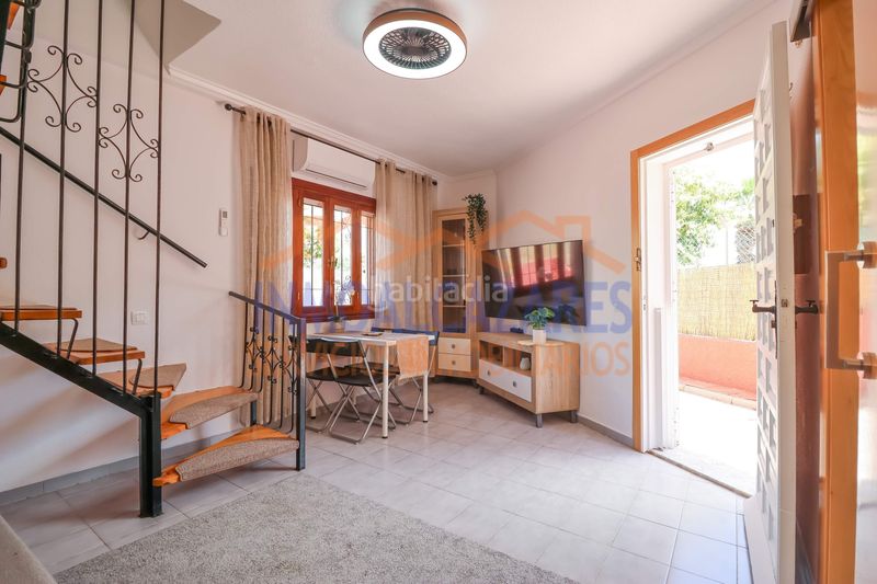 Foto 90a34f30-28e2-41f3-a013-0b7a4c81ab2f. Dúplex estupendo dúplex con jardín en esquina, de 2 habitaciones, a 550 m de la playa, en los alcázares, murcia en Alcázares (Los)