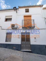 Dúplex a Villacarrillo. Casa de 3 plantas con terrazas, patio y bajo cubierta diáfano. a