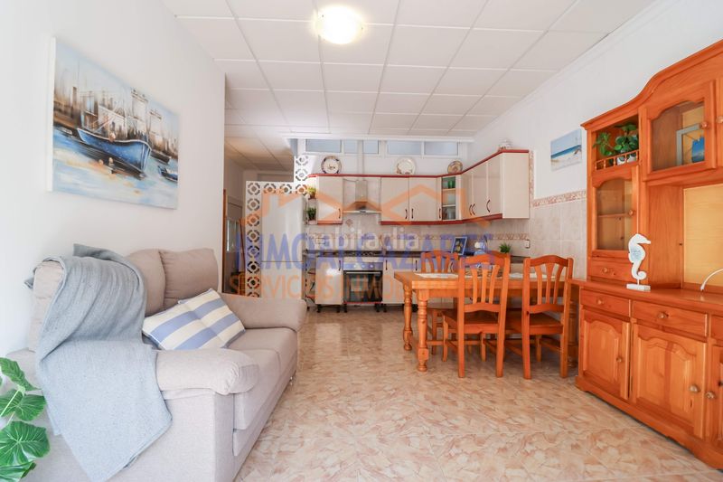 Foto 4ce406c3-ec4b-4e1d-8f14-78de88850bec. Planta baixa a Centro Alcázares (Los)