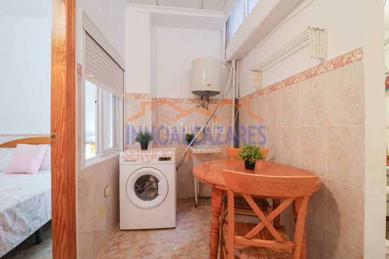 Foto c3cebb24-0229-4a61-baea-35b0d7f5d377. Planta baixa a Centro Alcázares (Los)