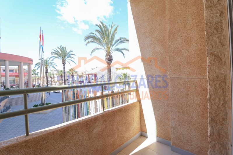 Foto 3f6e081a-7940-4ba6-90c0-35547cb0d354. Apartament amb aparcament a Centro Alcázares (Los)